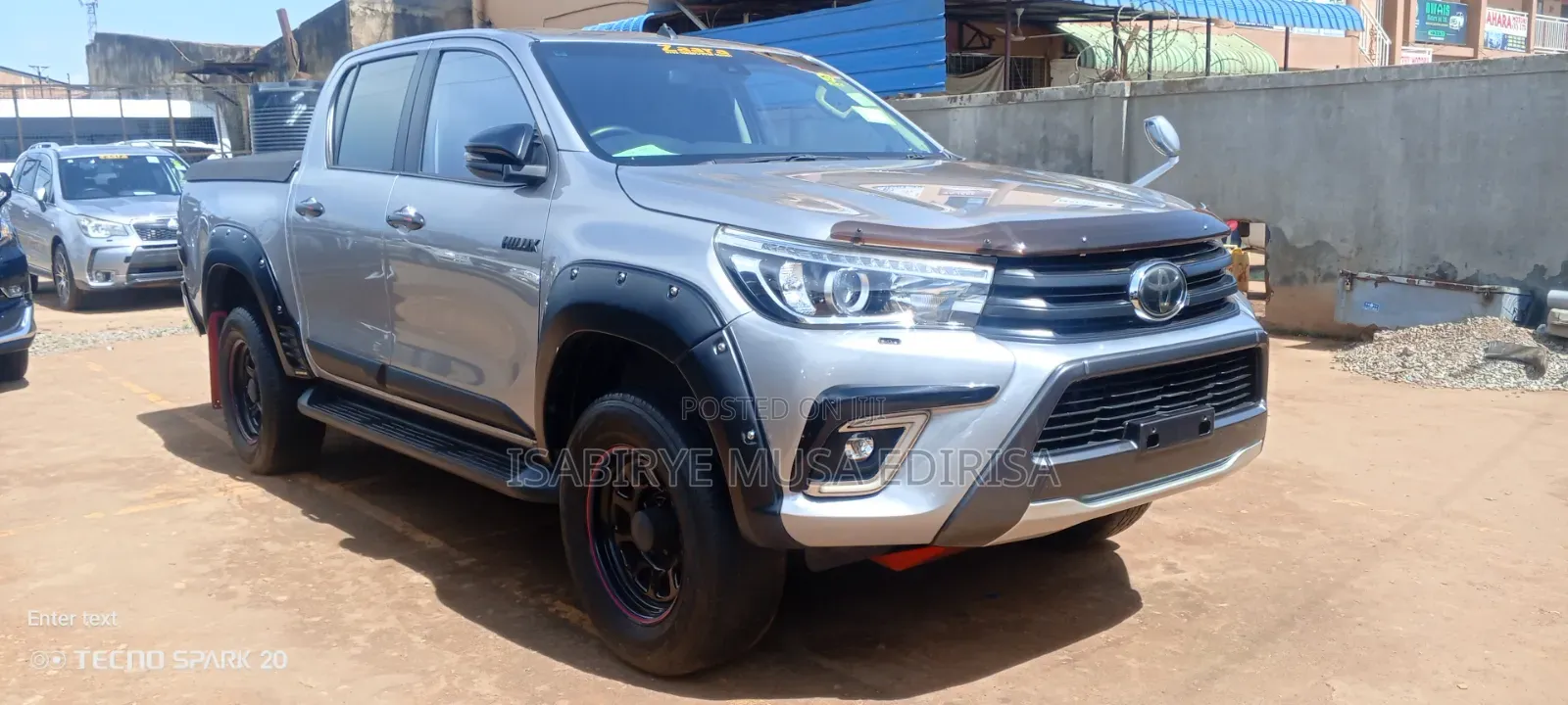 Toyota Hilux 2025 Silver