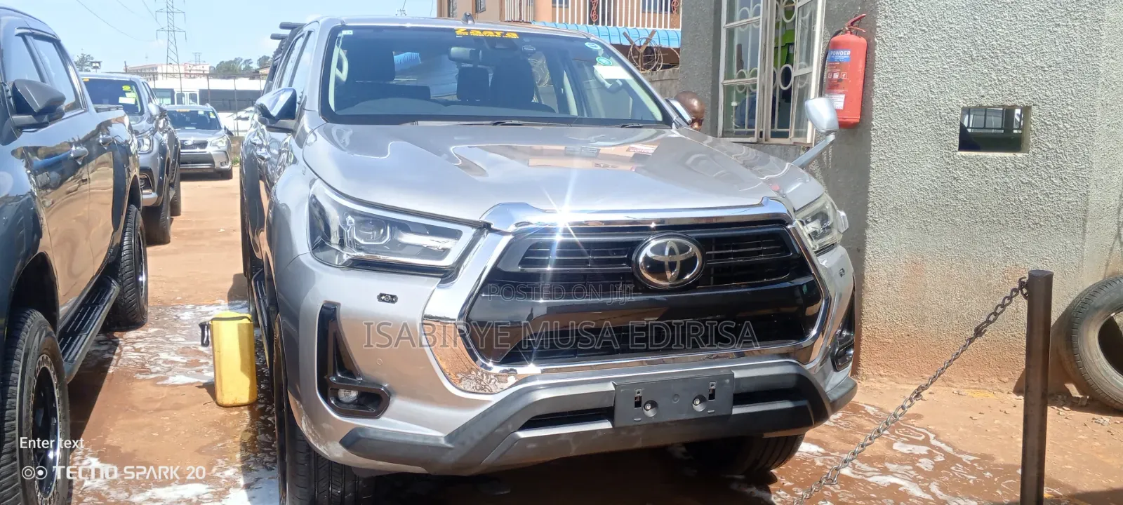 Toyota Hilux 2025 Silver