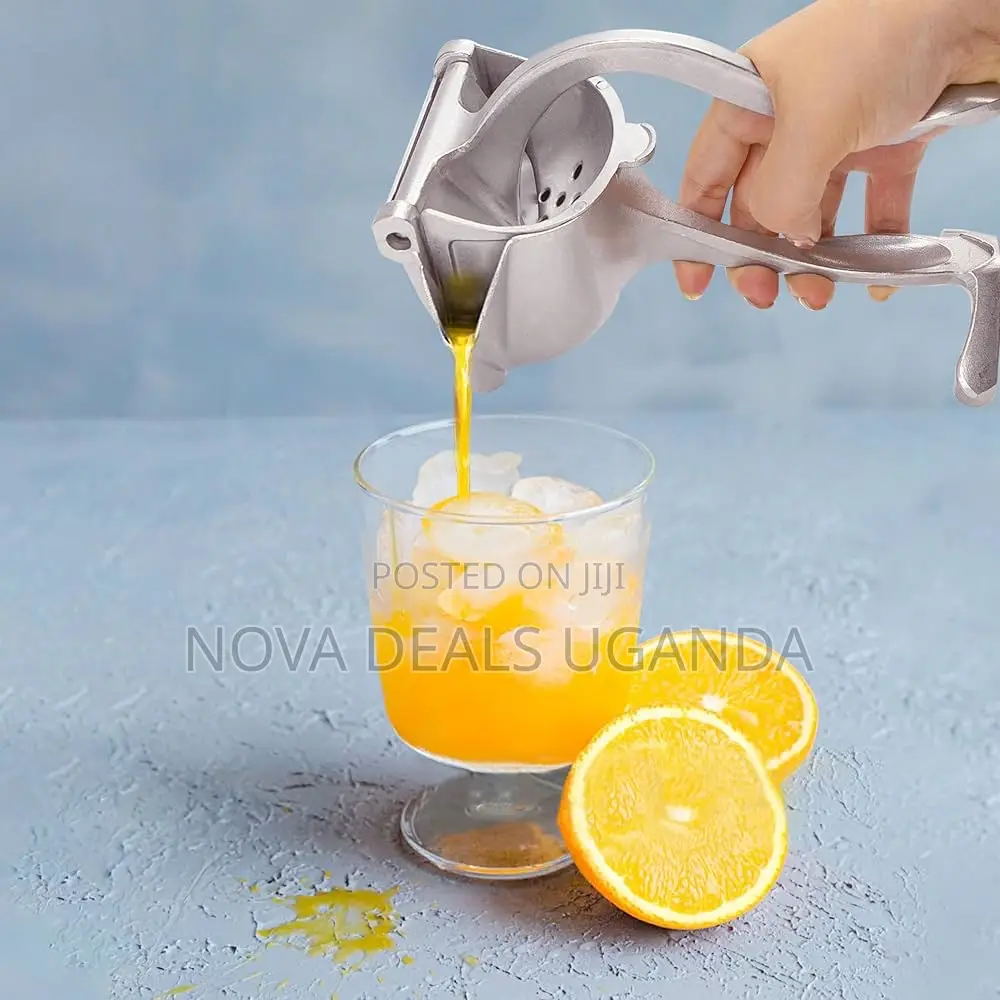 Handheld v-Shaped Manual Citrus/Fruit Press With Seed Filter