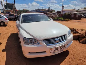 Toyota Mark X 2010 White