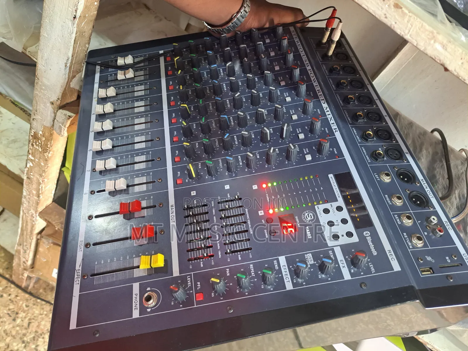 Yamaha 8 Channel Amp Mixer/ Amplified Mixer