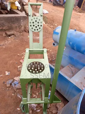 Single 6by8 Honey Comb Briquette Making Machine