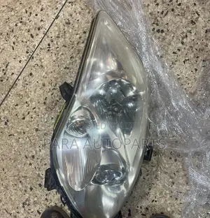 Auris Headlight