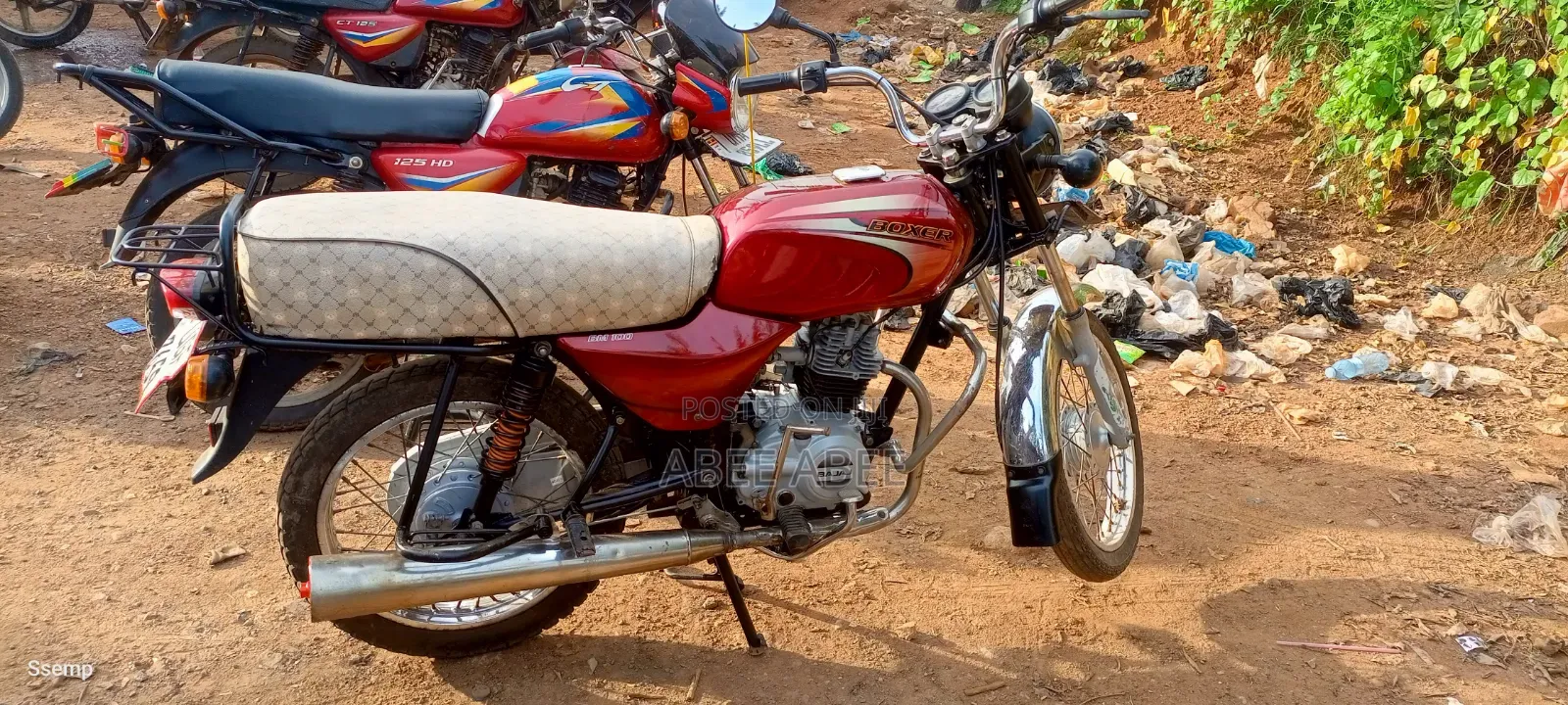 Bajaj Boxer 100 2025 Red