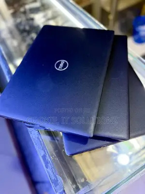 Laptop Dell Latitude 3400 8GB Intel Celeron HDD+SSD 500GB