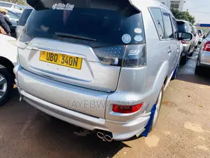 Mitsubishi Outlander 2012 Silver