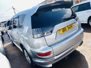 Mitsubishi Outlander 2012 Silver
