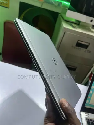 Laptop Dell Latitude 7280 4GB Intel Core i5 SSD 256GB