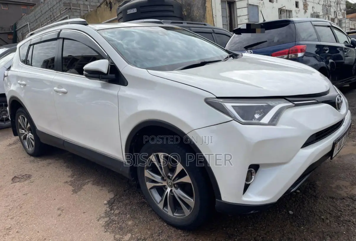 Toyota RAV4 2016 White