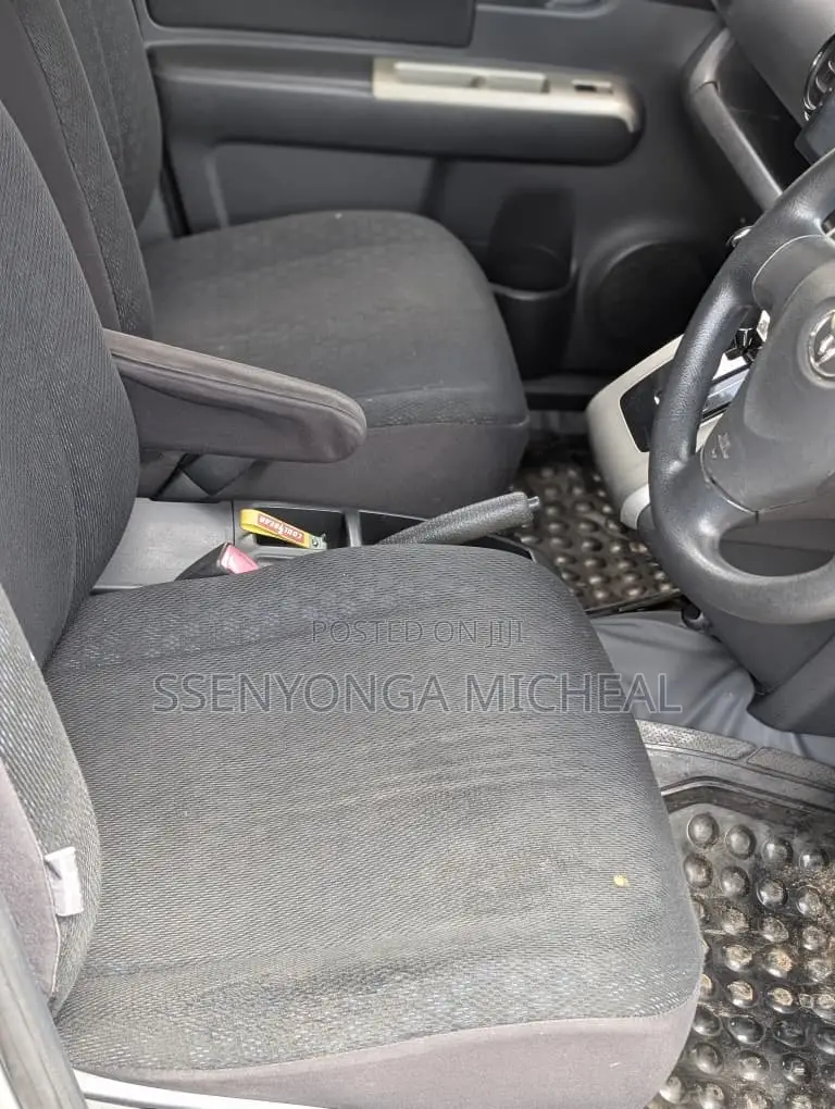 Toyota Corolla Rumion 2008 Silver