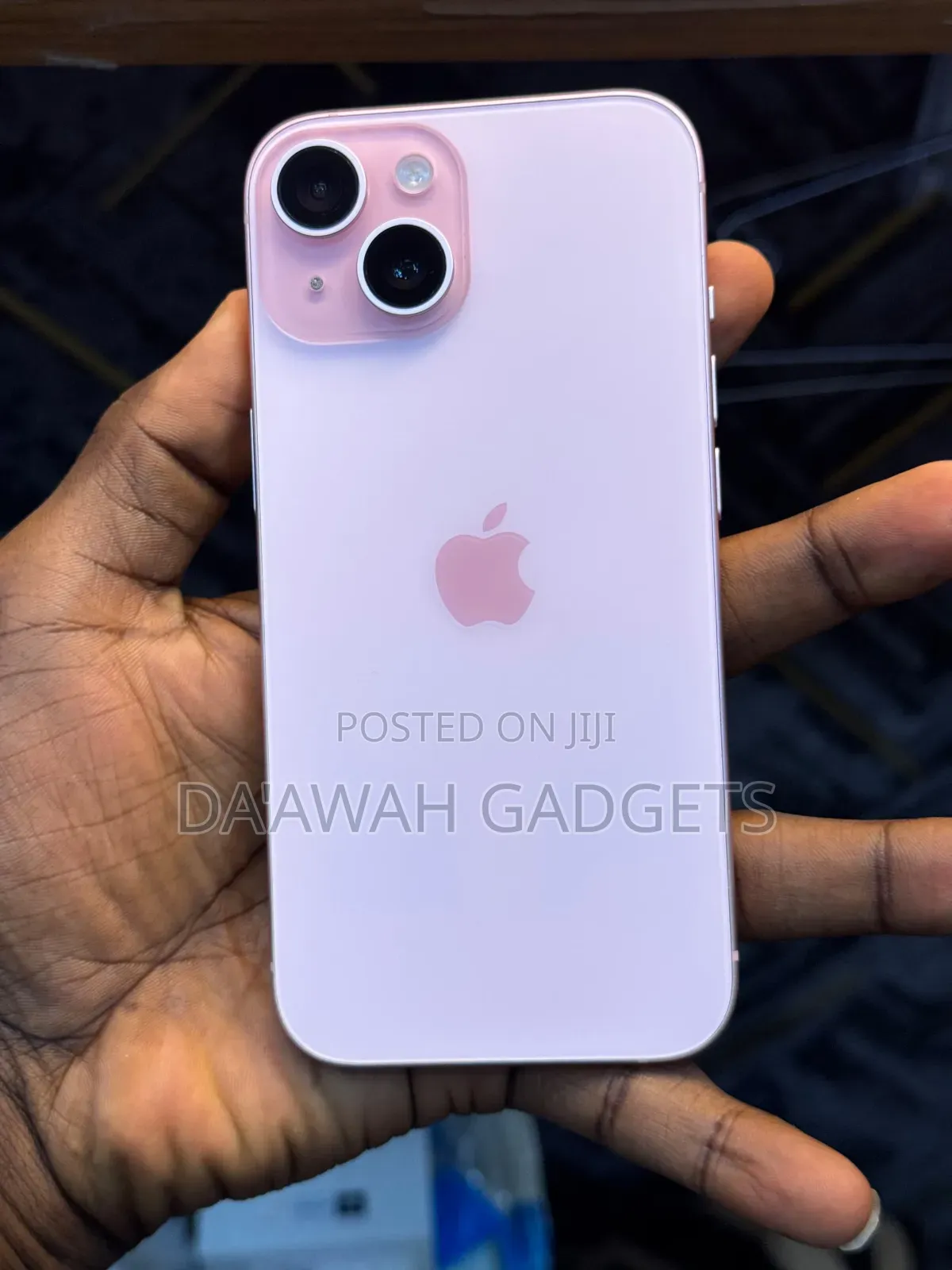 Apple iPhone 15 128 GB Pink