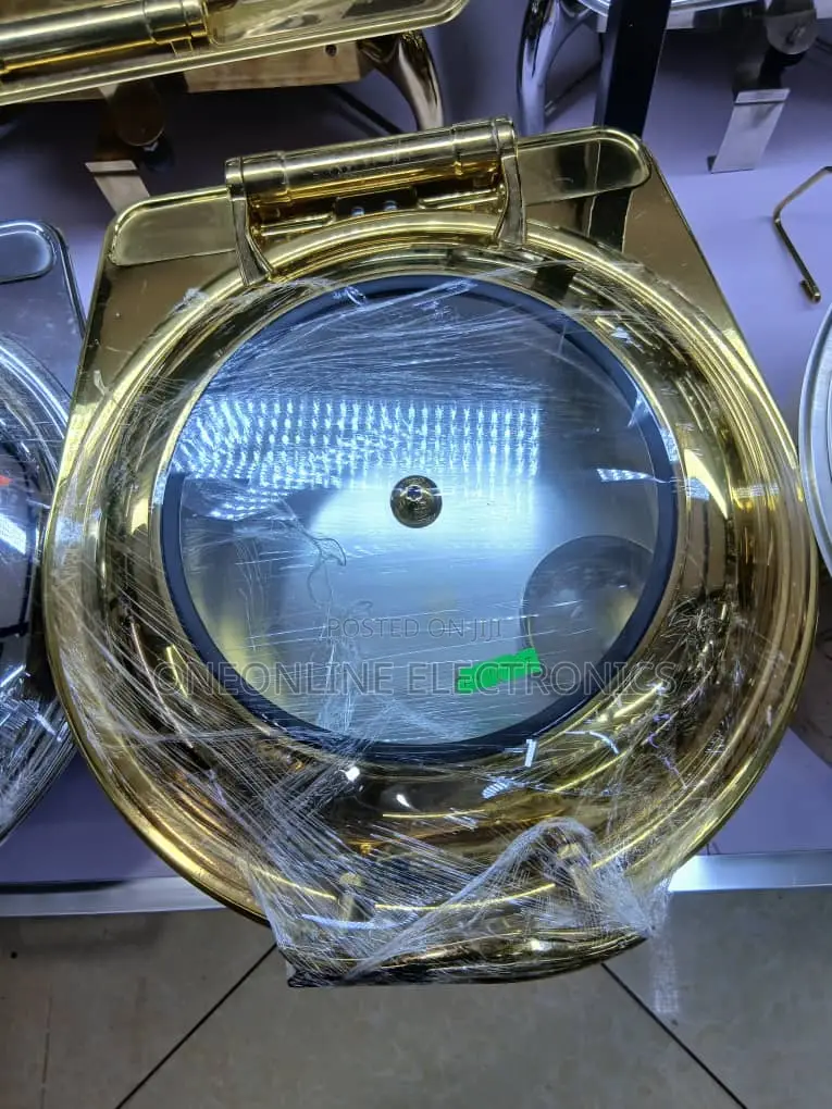 Gold-colored, Round, Hydraulic Chafing Dish