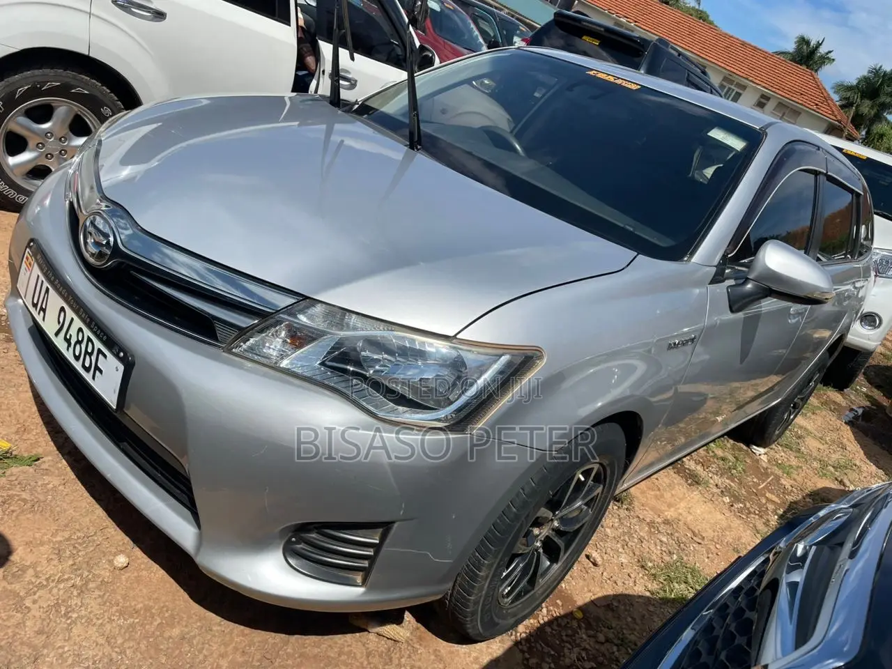 Toyota Corolla Fielder 1.5 Hybrid FWD 2014 Silver