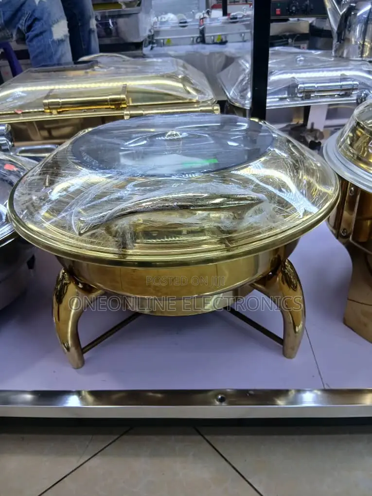 Gold-colored, Round, Hydraulic Chafing Dish