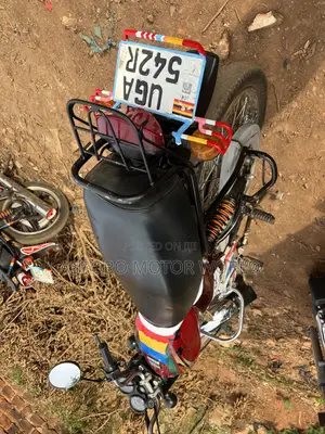 Bajaj Boxer 100 2023 Red