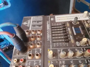 Behringer Xenyx 1222fx