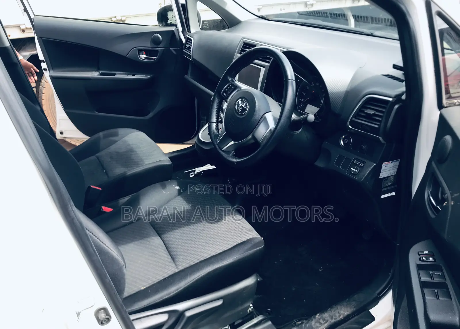 Toyota Ractis 1.5 AWD 2013 White