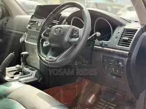 Toyota Land Cruiser 4.5 V8 GX-R 2015 Black