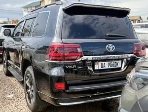 Toyota Land Cruiser 4.5 V8 GX-R 2015 Black