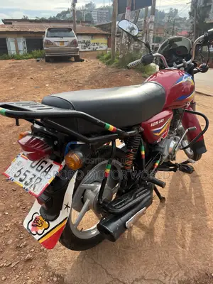 Bajaj CT 125X 2024 Red
