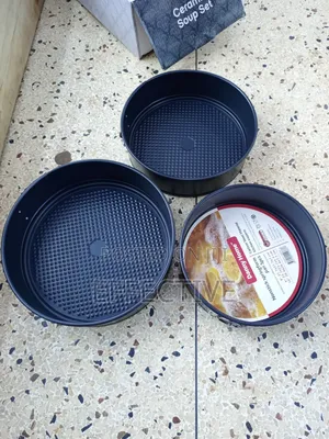 3-Piece Danny Home Nonstick Springform Pan Set.
