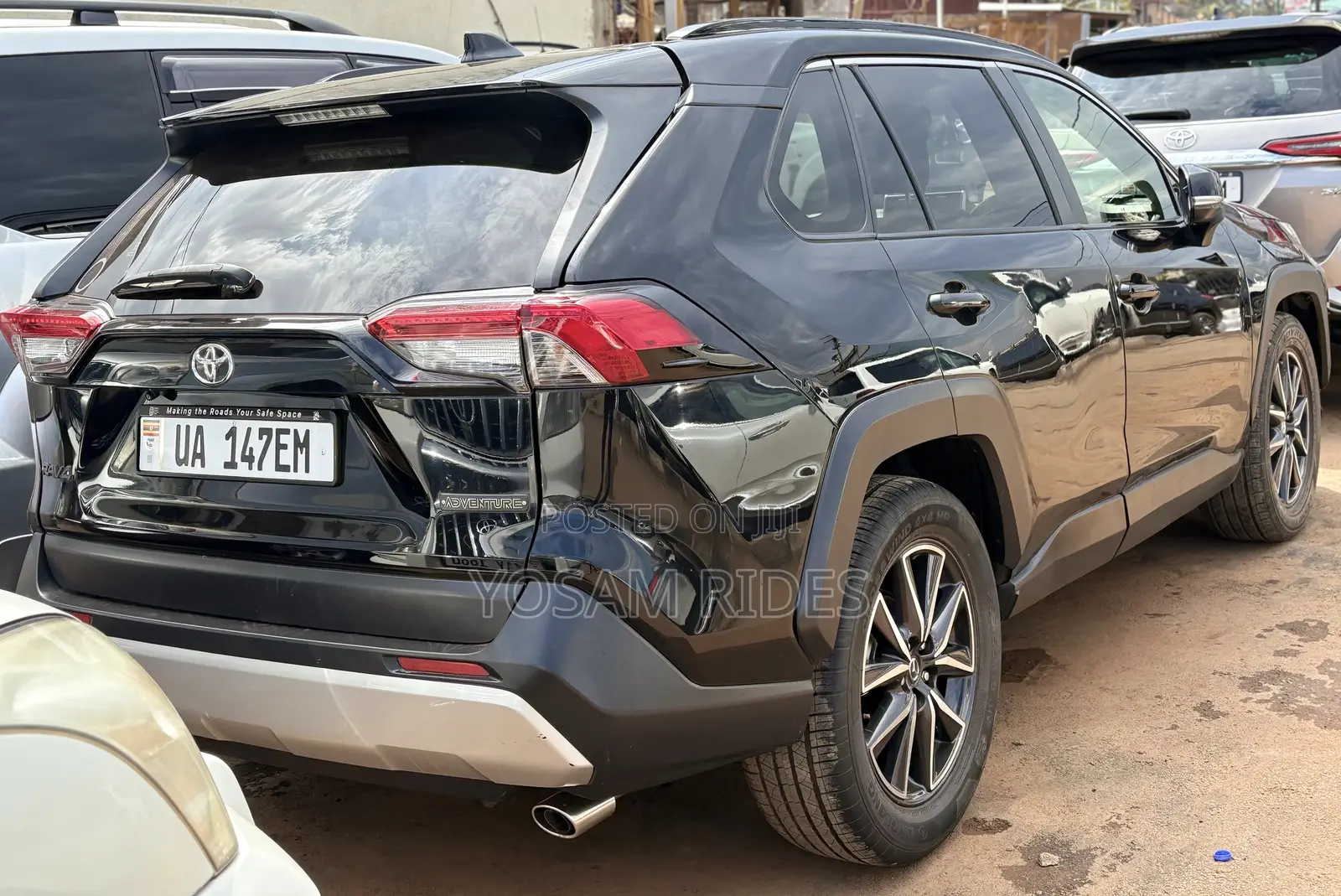 Toyota RAV4 XLE Premium FWD 2019 Black