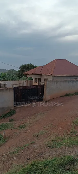 4bdrm House in Nangabo for sale