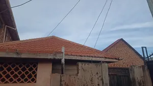 2bdrm House in Home For Sleeping, Nabweru for sale