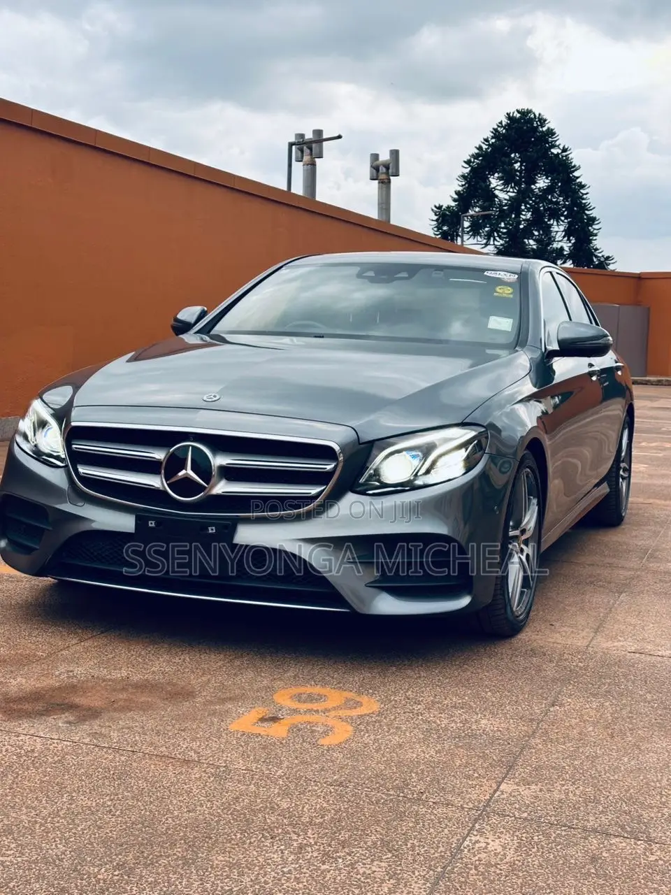 Mercedes-Benz E200 2018 Gray