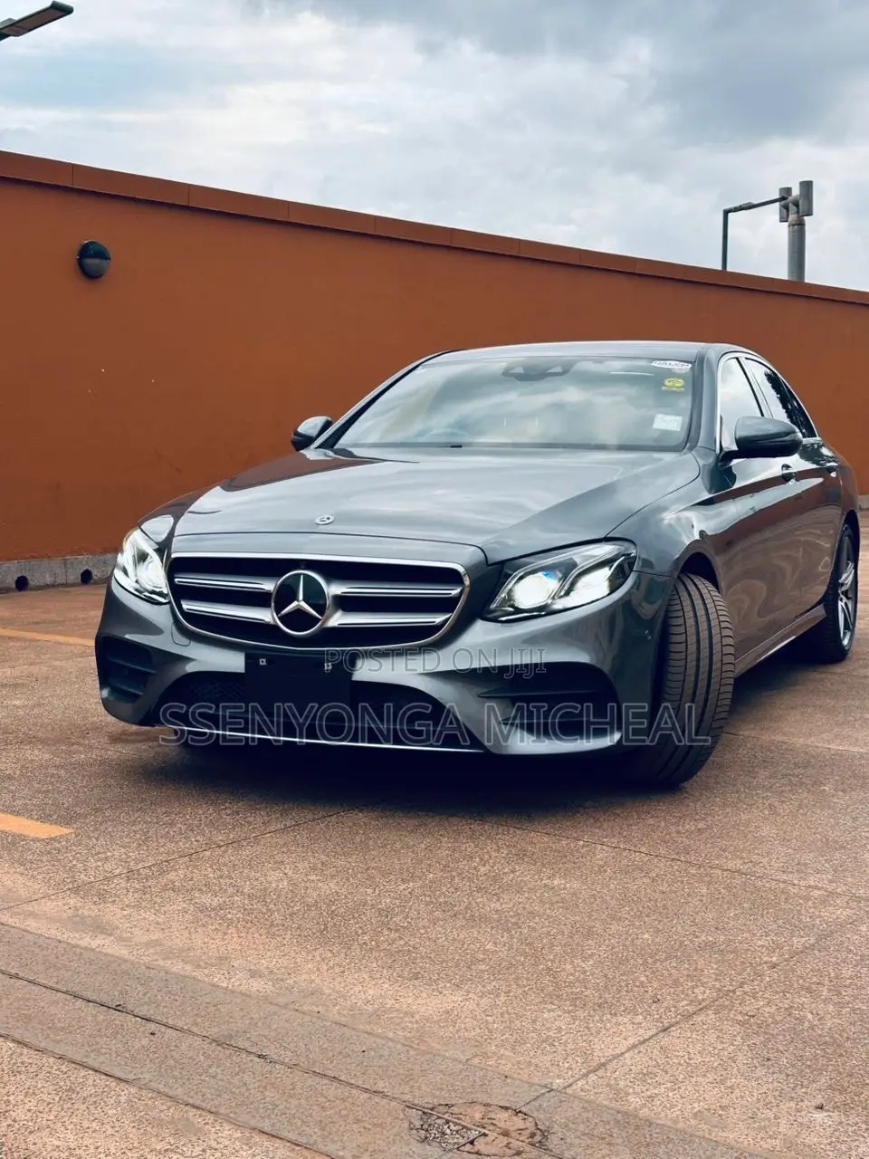 Mercedes-Benz E200 2018 Gray