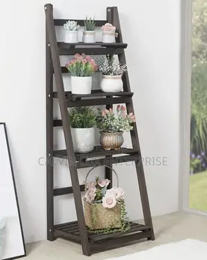 Wooden Flower Holder
