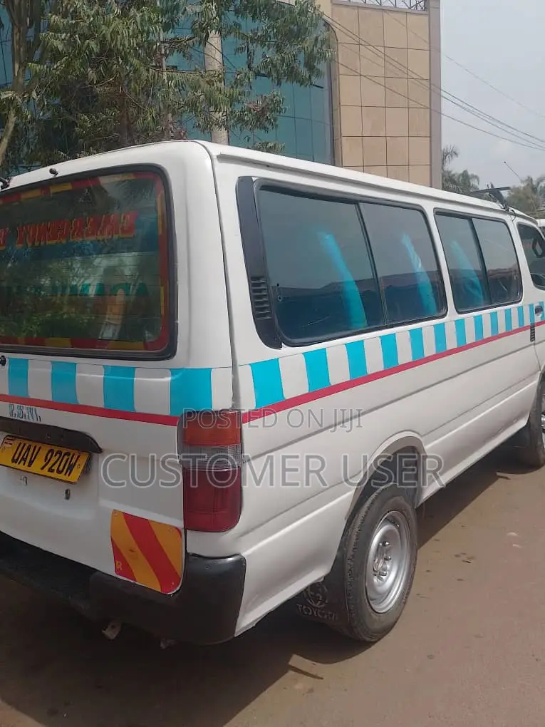 Toyota Grand HiAce 2008 Blue