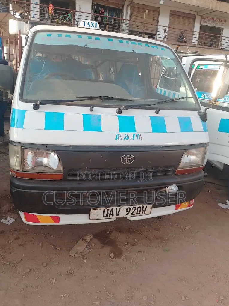 Toyota Grand HiAce 2008 Blue