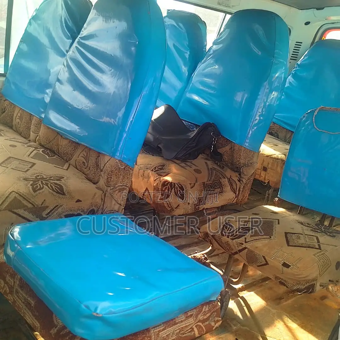 Toyota Grand HiAce 2008 Blue