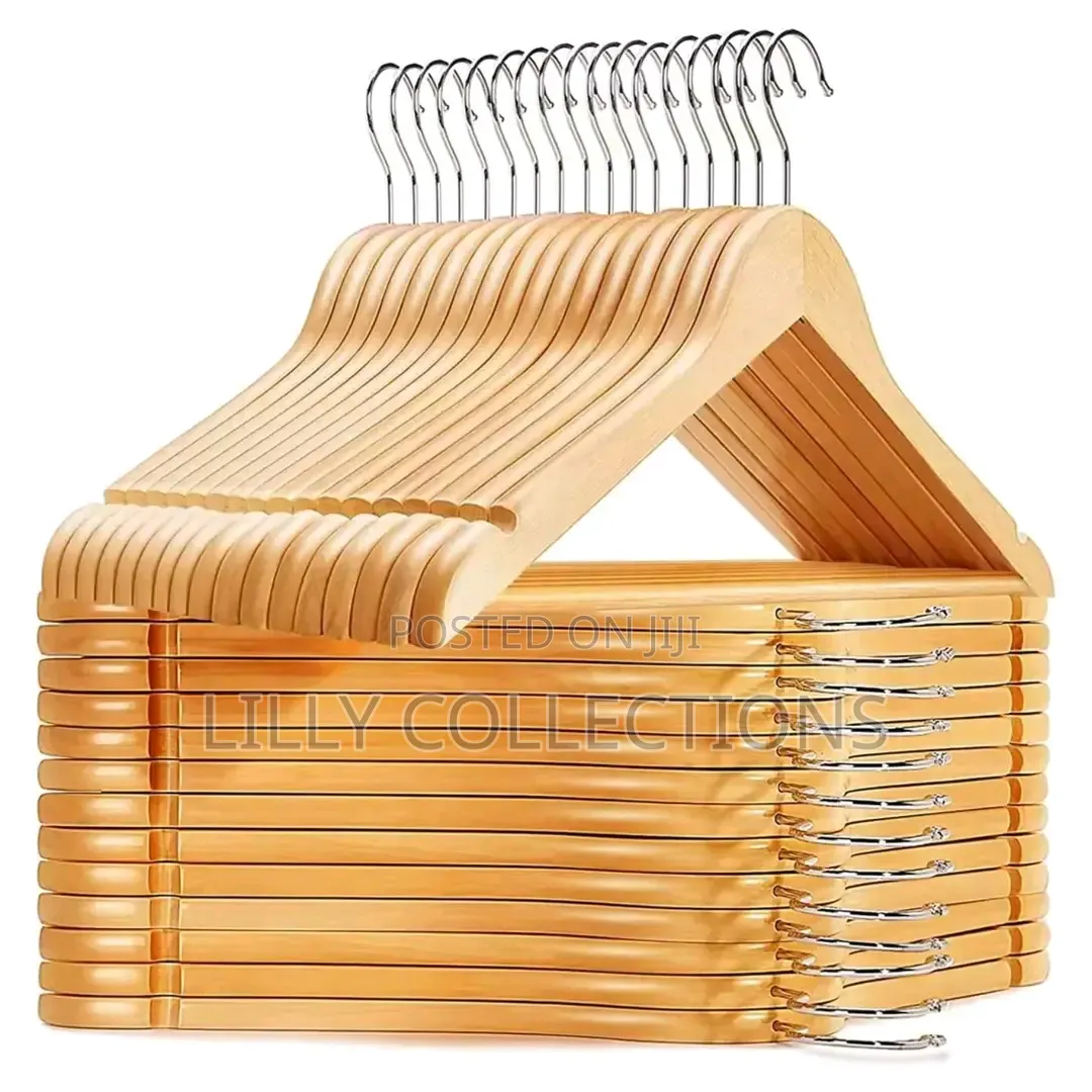 10 Piece Wooden Hangers