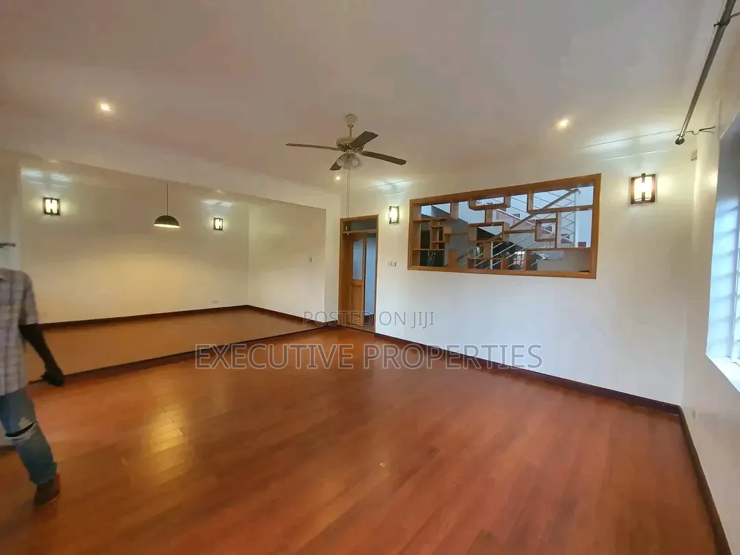 4bdrm Duplex in Buziga, Central Division for rent