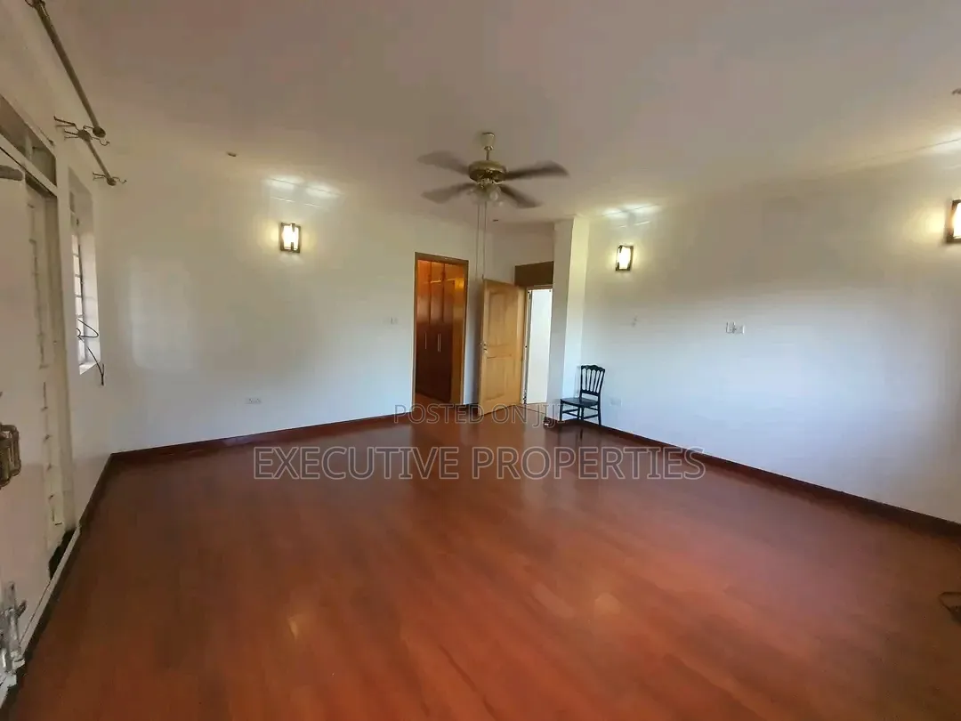 4bdrm Duplex in Buziga, Central Division for rent