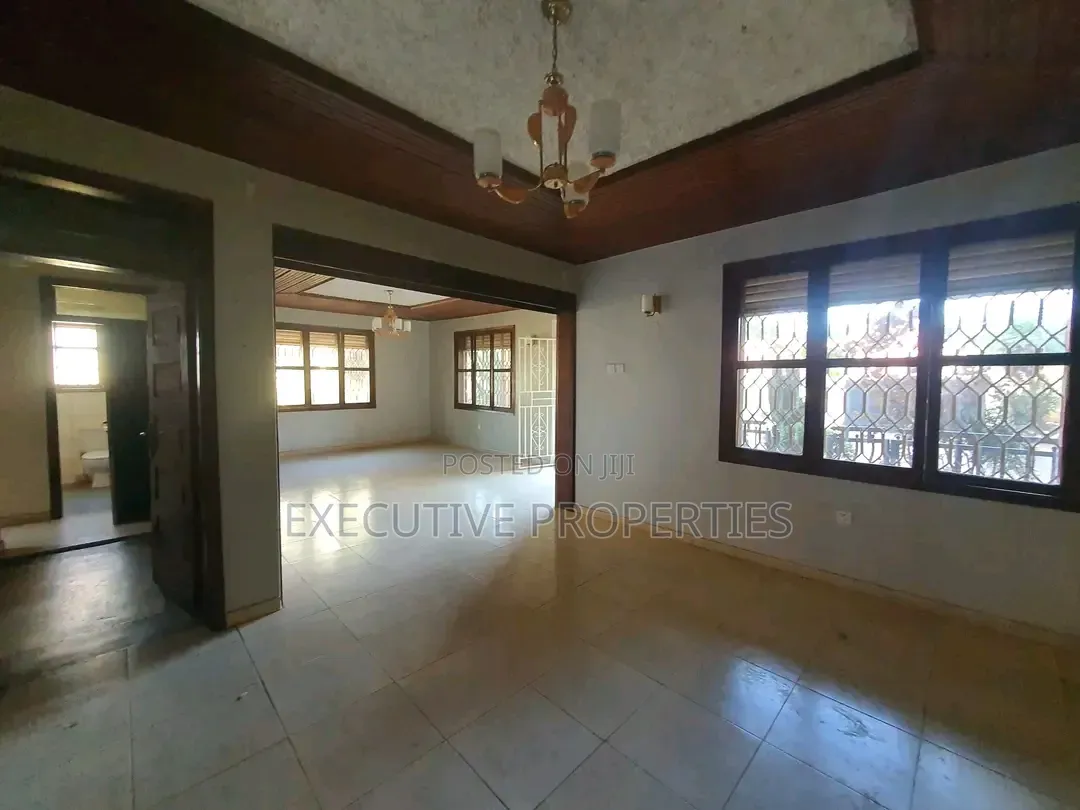 4bdrm Duplex in Buziga, Central Division for rent