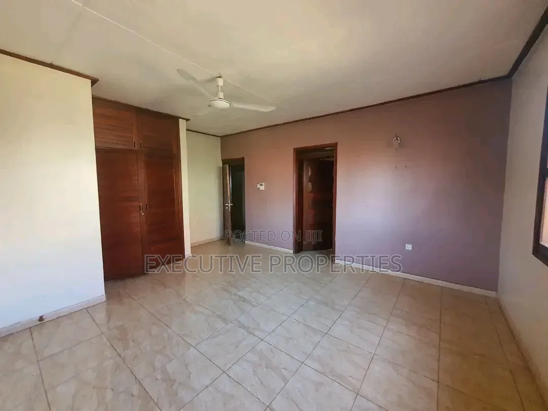 4bdrm Duplex in Buziga, Central Division for rent