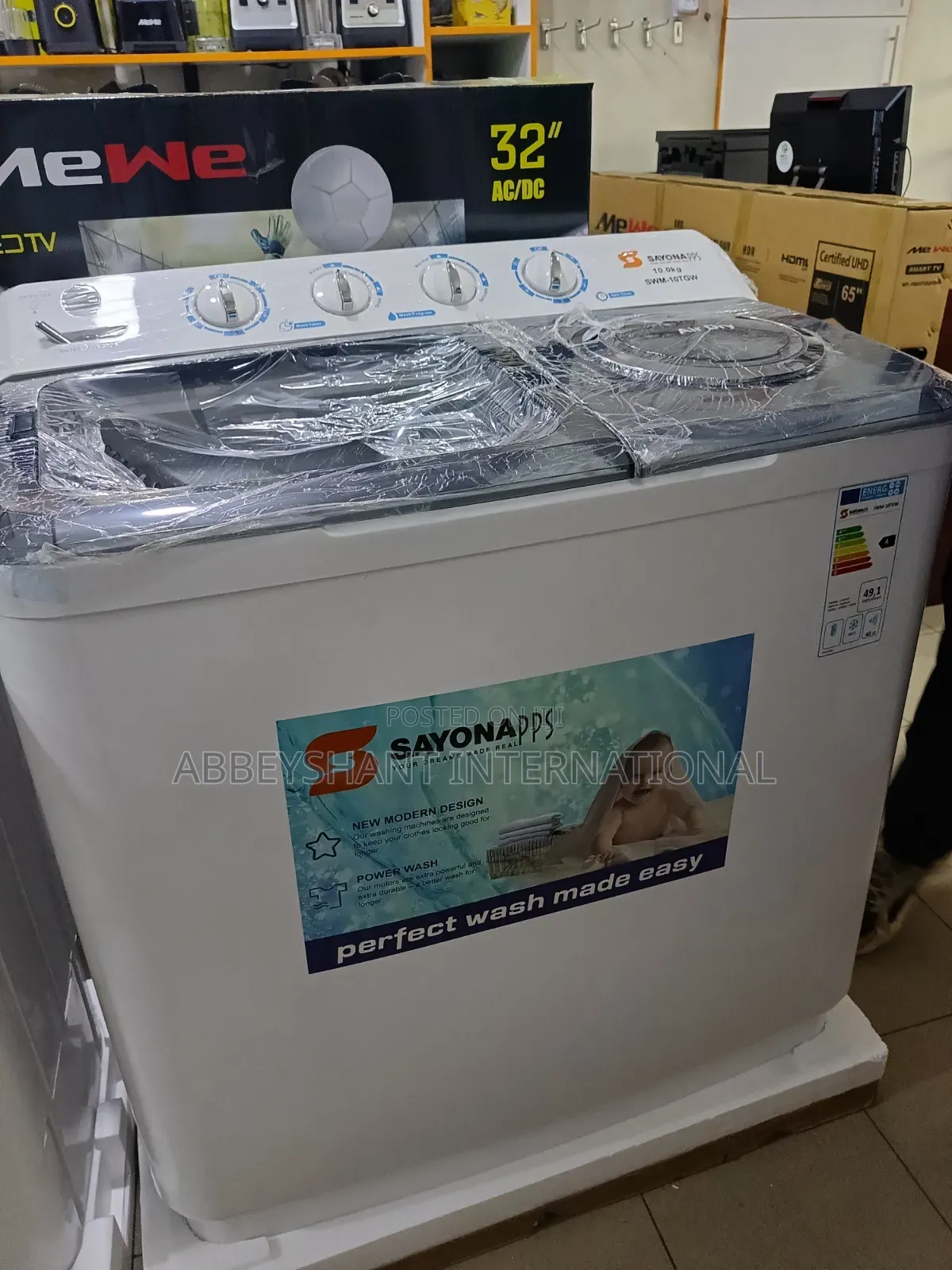 Sayona 10kg Twin Tub Washing Machine Featuring a Top-Load Design