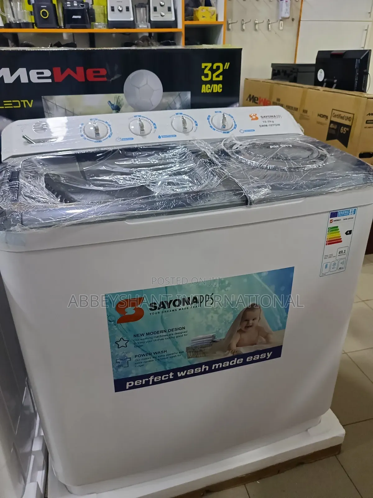 Sayona 10kg Twin Tub Washing Machine Featuring a Top-Load Design