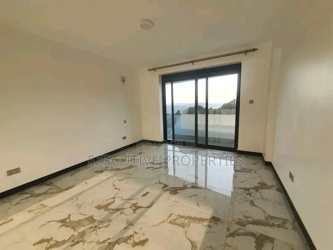 2bdrm Apartment in Muyenga, Central Division for rent