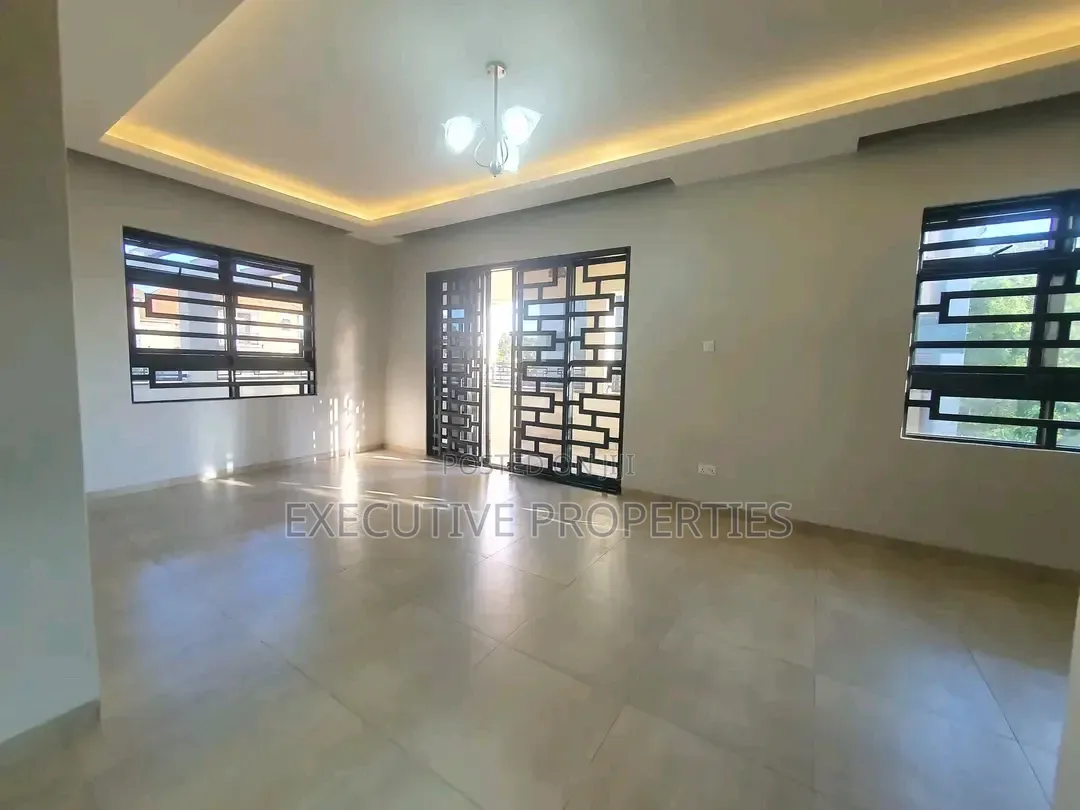 5bdrm Duplex in Buziga, Central Division for rent