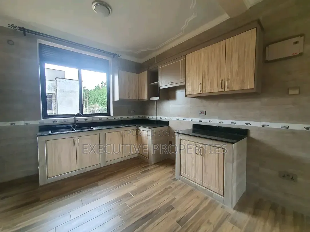 2bdrm Apartment in Muyenga, Central Division for rent