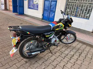 Bajaj CT 125X 2022 Red