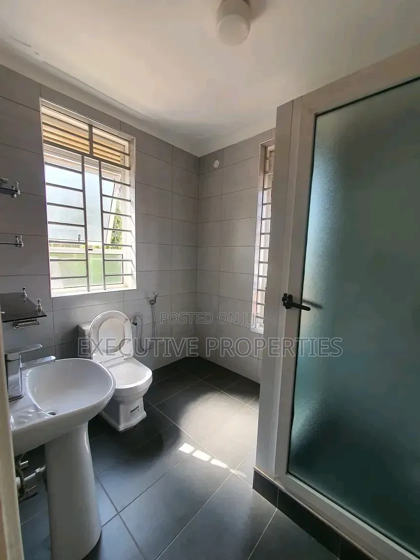 2bdrm Apartment in Salaama Road, Central Division for rent