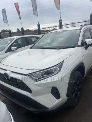 Toyota RAV4 Limited FWD 2020 White
