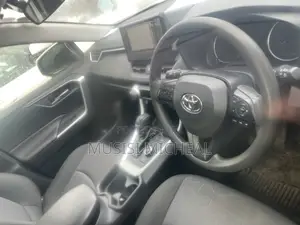 Toyota RAV4 Limited FWD 2020 White