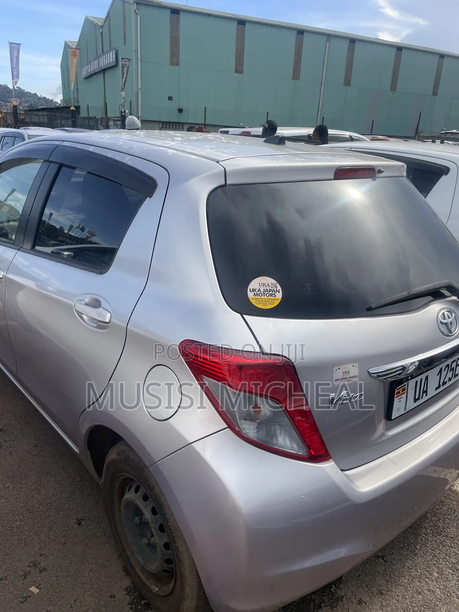 Toyota Vitz 1.3 AWD 3dr 2012 White