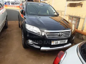 Toyota Vanguard 2010 Black